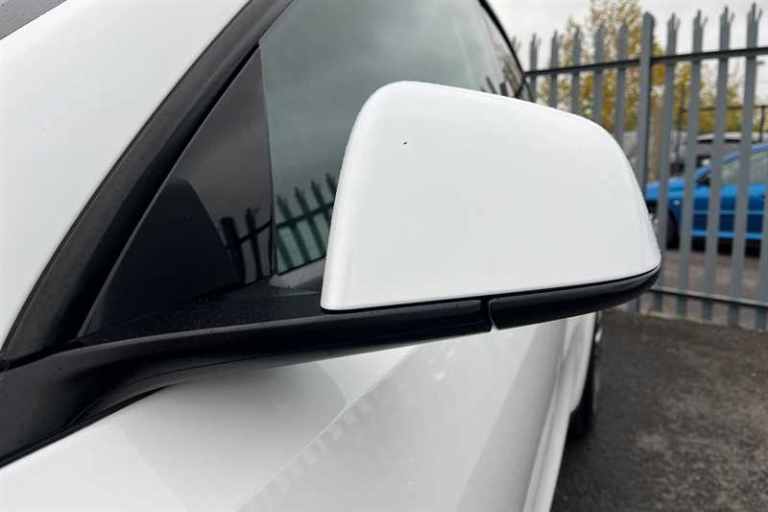 2022 Tesla Model Y Long Range AWD 5dr Auto MPV ELECTRIC Automatic