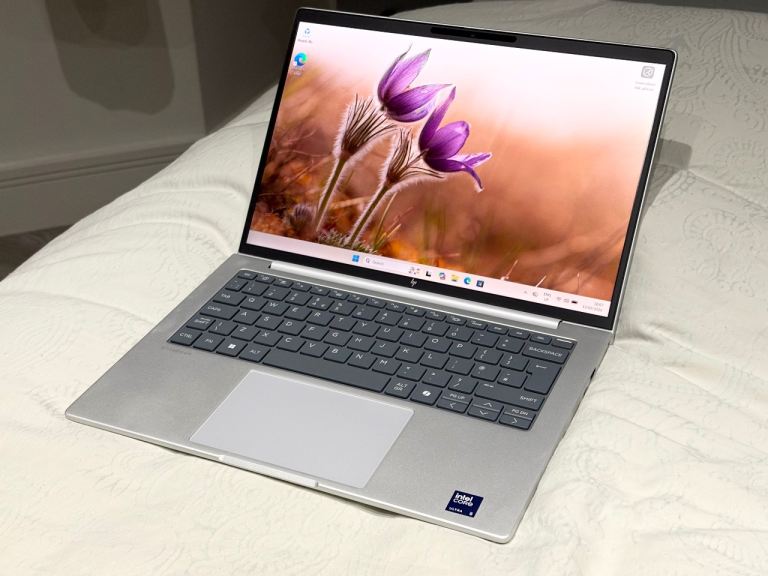 2 MONTH OLD,WARRANTY TILL 10/2028, HP ELITEBOOK 8 G1i NOTEBOOK AI 14 INCH LAPTOP, ULTRA 5, 32GB RAM 