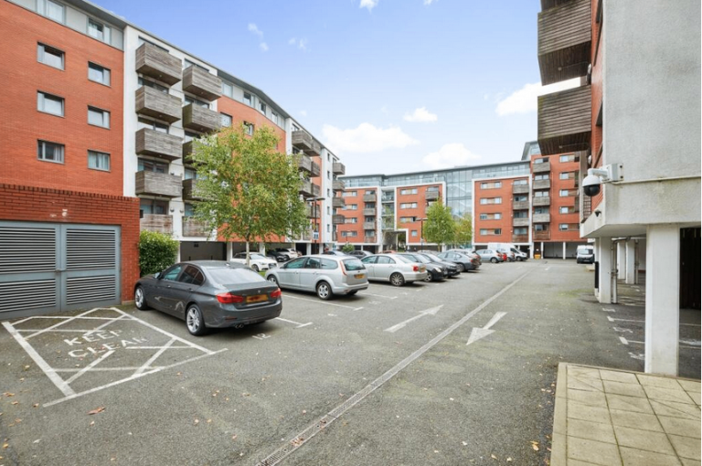 Gated Secured Parking, B1 1JW - AVAILABLE NOW