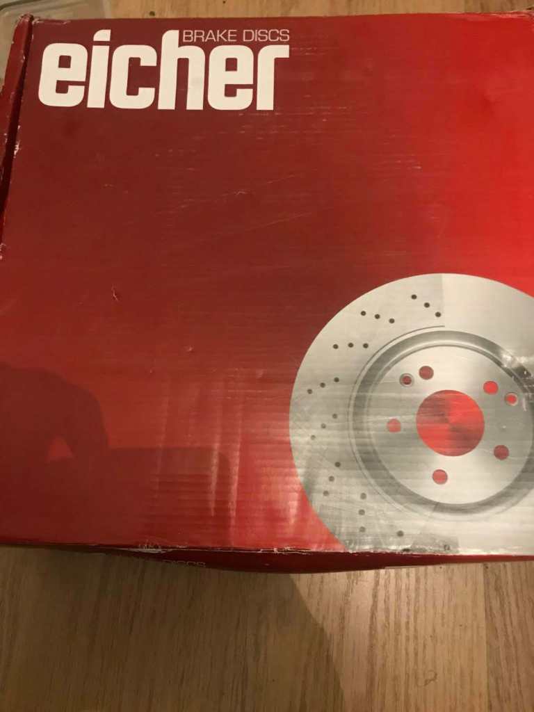  Brand new vauxhall/ Opal zafira brake disk and pads for 2003 onwards