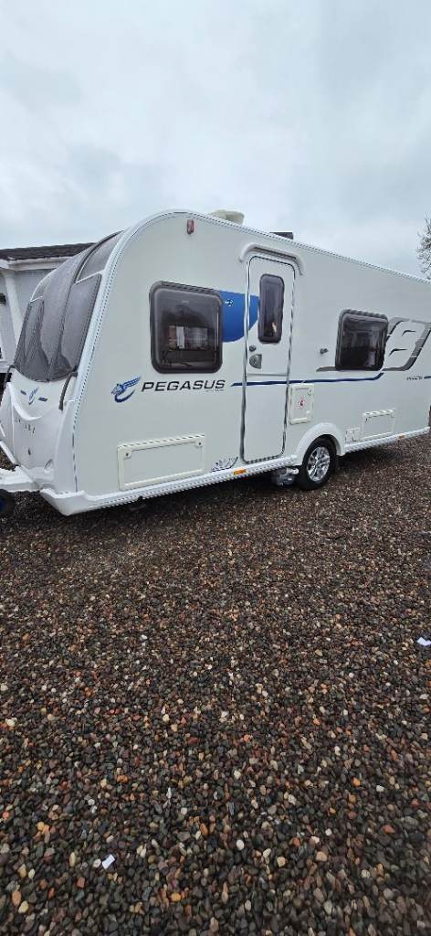 Bailey pegasus modena 4/berth fixed bed 2017 light weight 