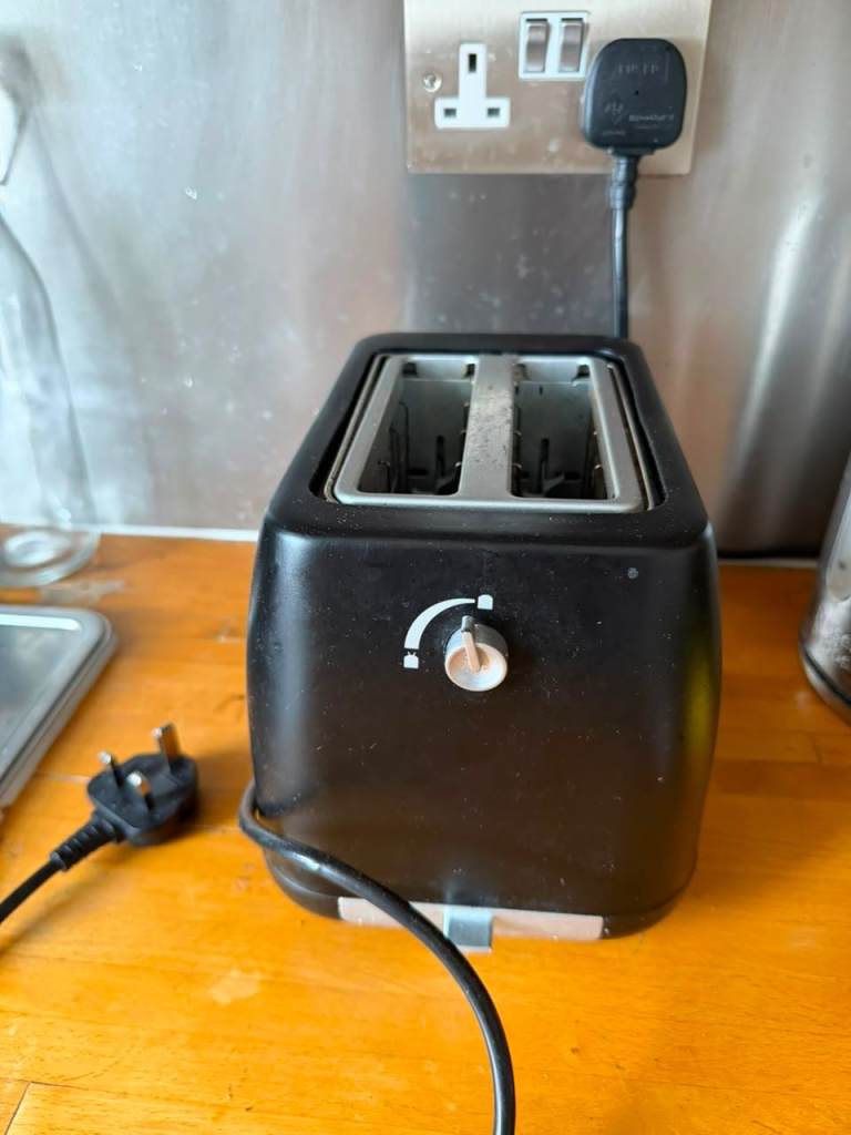 Tesco 2-Slice Toaster - Black, Good Condition