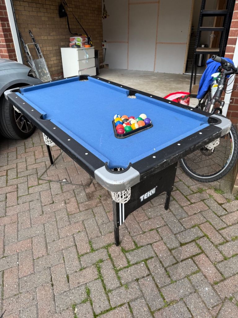 Pool table - decent kids pool table that folds away