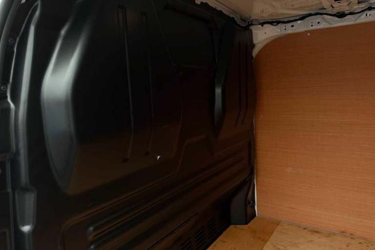 2025 Volkswagen Transporter Commerce Plus 2.0 TDI 110 PS 6sp Manual Van DIESEL Manual