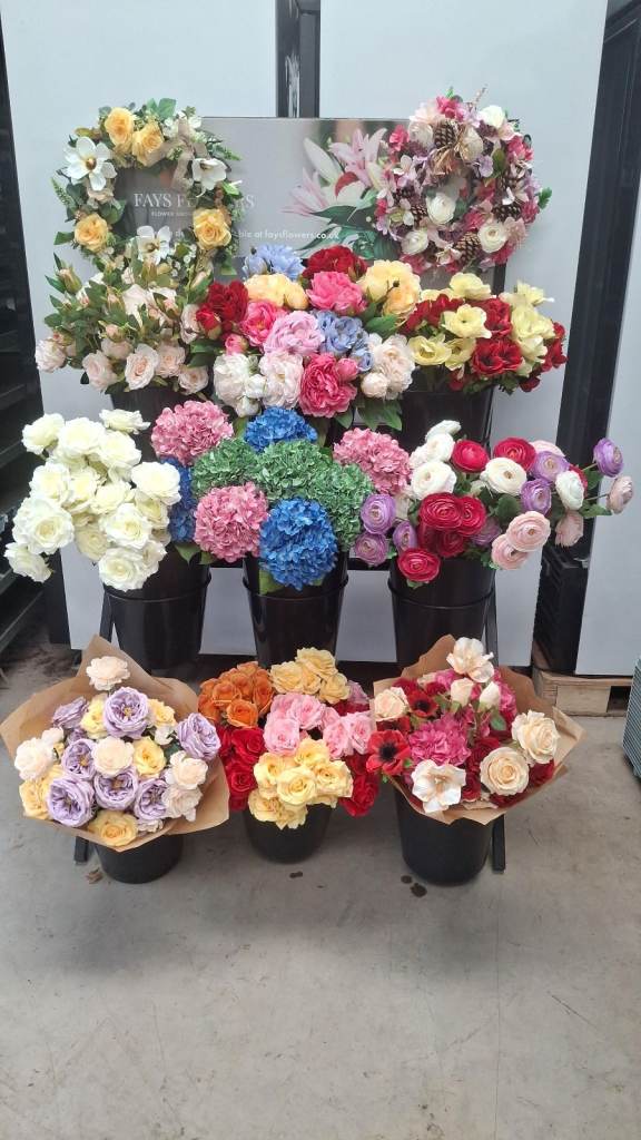 9 Bucket flower stand for retail use