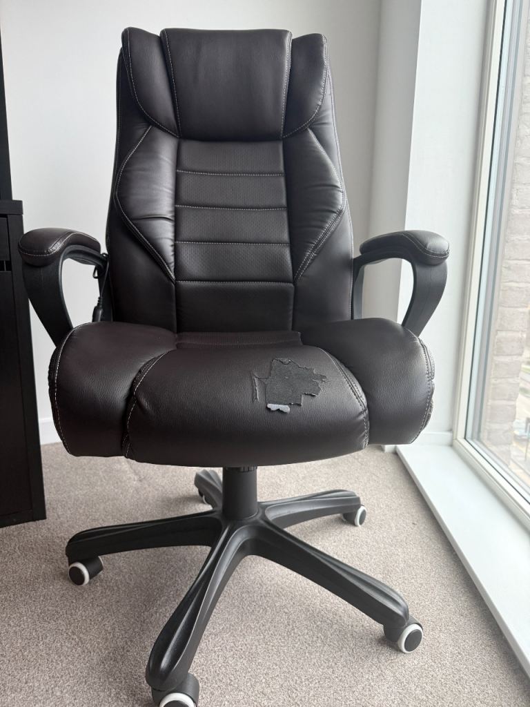 Office Chair with 6-Point Massage, PU Desk Chair with Padded Seat and Armrest with tilt function