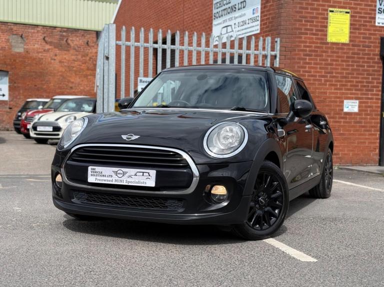 2015 MINI Hatch 1.5 Cooper D 5dr Auto HATCHBACK DIESEL Automatic