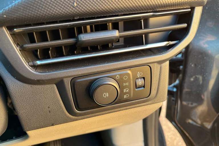 2025 Ford Transit Custom 280 Limited L2 LWB FWD 2.0 EcoBlue 136ps Low Roof Manual PANEL VAN Diese...