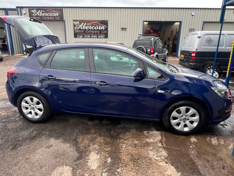 2014 64 Vauxhall Astra design 1.6 ctdi eco flex s/s mot 6/27 road tax 1 year £1495