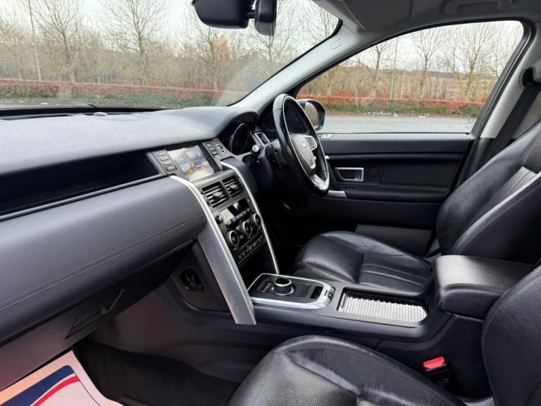 2017 Land Rover Discovery Sport 2.0 TD4 HSE SUV 5dr Diesel Auto 4WD Euro 6 (s/s) (180 ps) ESTATE ...