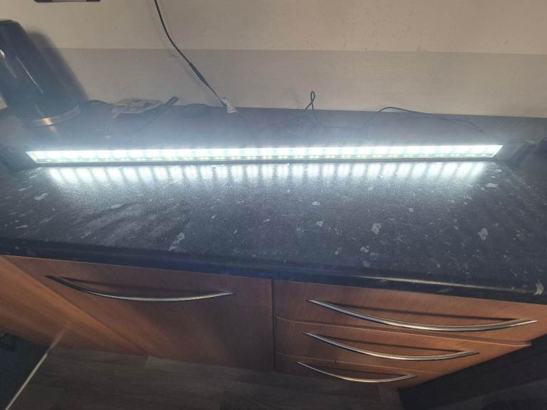 Fluvial Aquarim LED Lighting Strip – Good Condition