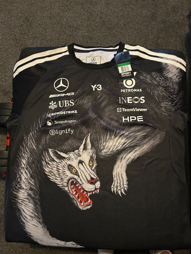 X2 New Mercedes AMG Petronas F1 Y-3 Wolf T-shirt XL