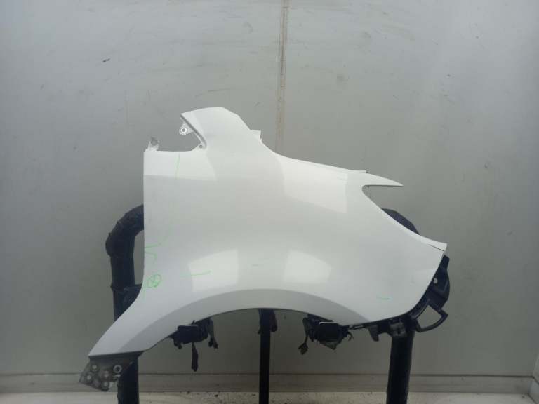 Mercedes Sprinter Right Front Wing O/S 2018-2026 White Unknown Van