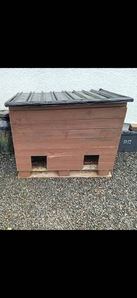 Cat/small dog house