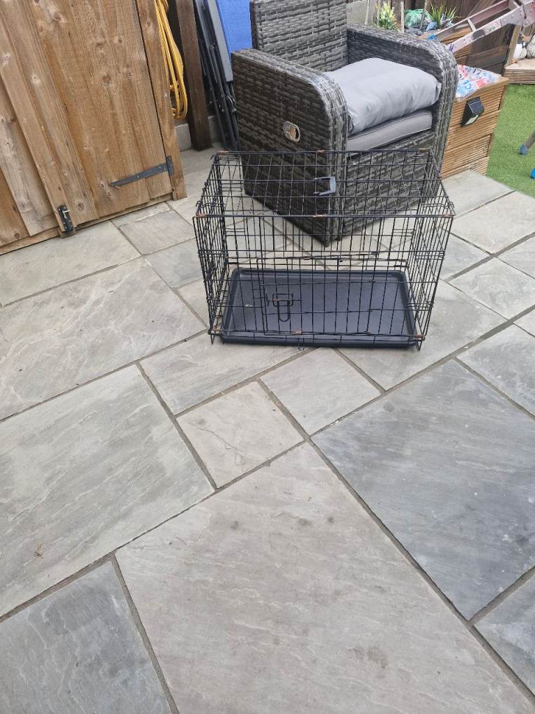 Dog crate