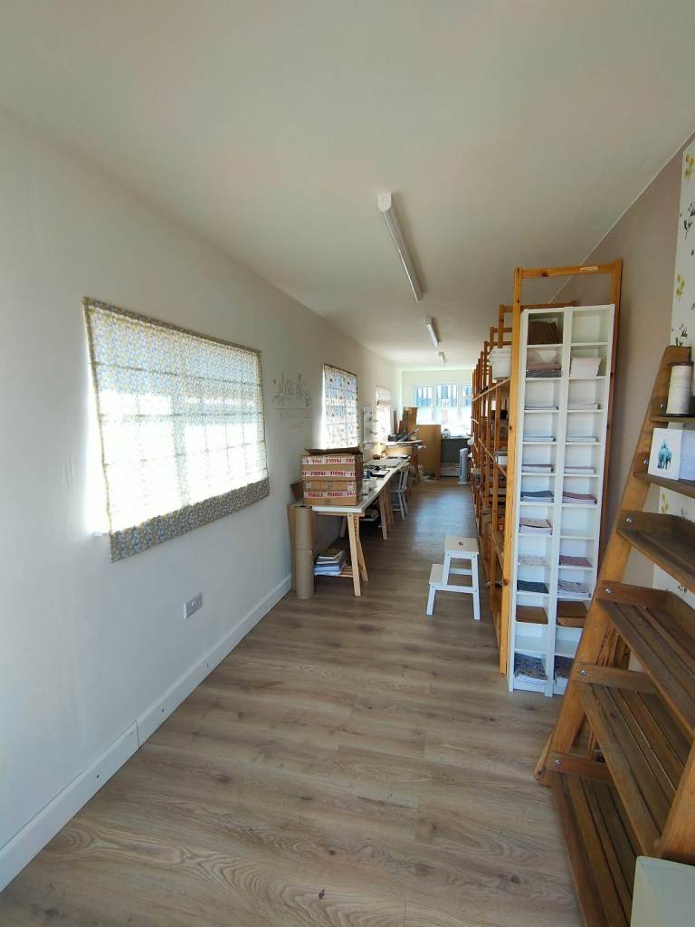 40ft insulated shipping container for storage/office