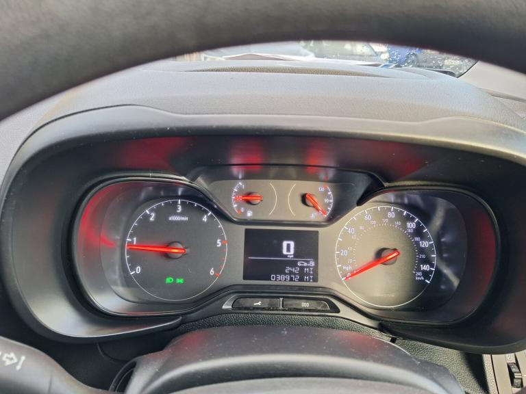 VAUXHALL COMBO 1.6 Turbo D 2300 Edition White Manual Diesel 2019