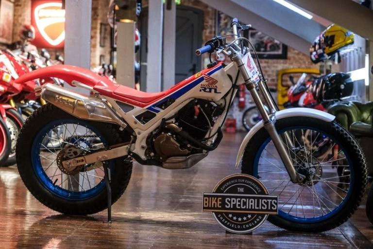 Honda * RTL 250 S - Original example*