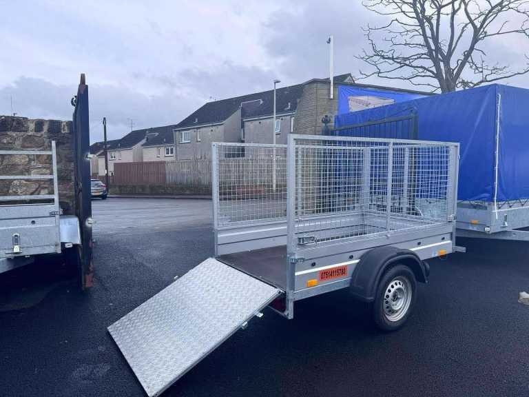 BRAND NEW 6FT X 4FT SINGLE AXLE TRAILER WITH 80CM MESH AND RAMP