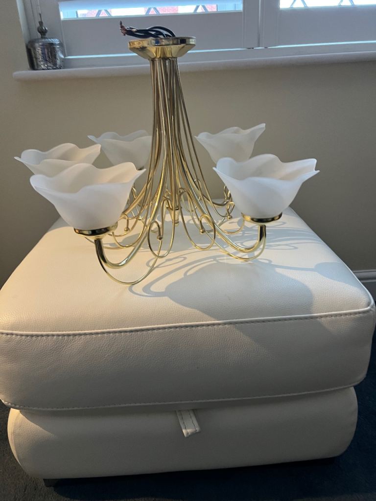 Ceiling light fitting 