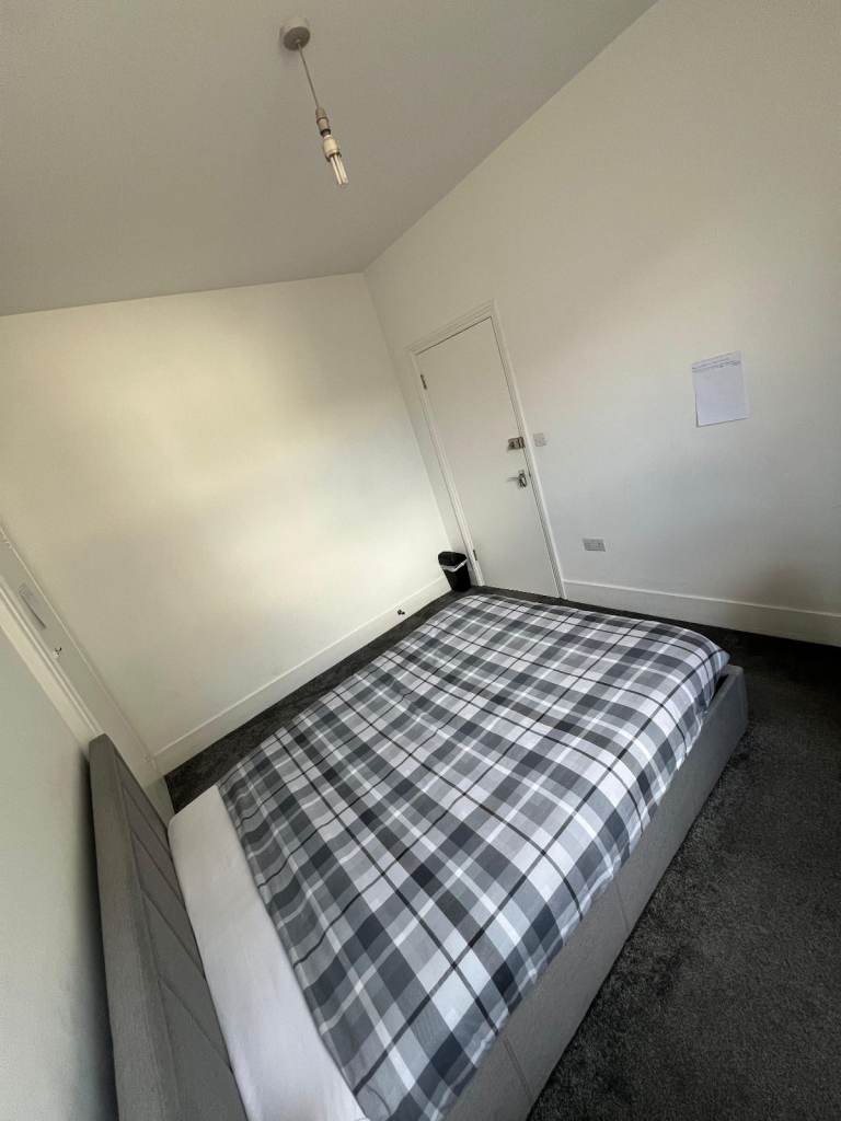 Room in a Shared House, Portland Road, BN3