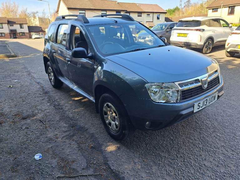 VERY CHEAP LOVELY LOWER MILEAGE DACIA DUSTER ESTATE CAR WITH A FULL YEARS MOT 