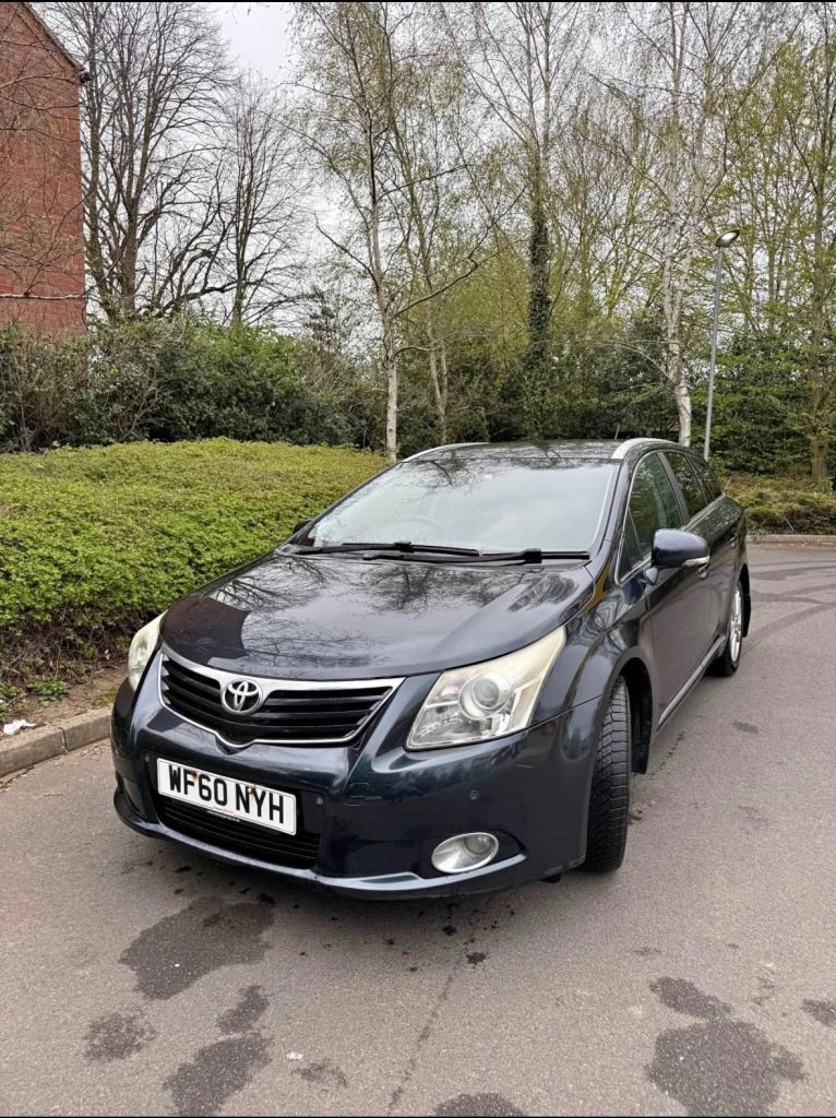 Toyota avensis 2.0 diesel great spec mot 2027