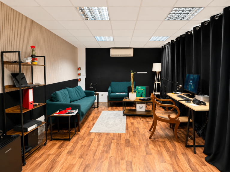 Creative Space | Podcast | Beauty Room | Artist Studio | Office to Rent in Hackney Wick E9