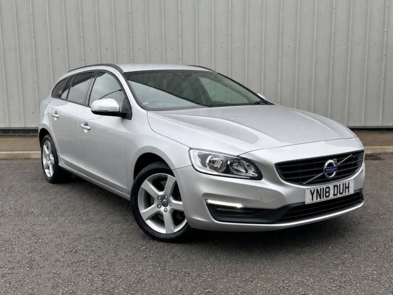 2018 VOLVO V60 2.4 D5 AUTO TURBO DIESEL ESTATE * ONE OWNER * 62,000 MILES *