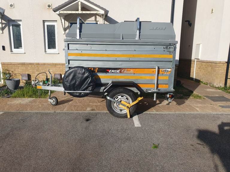 Erde 193 Trailer with Extras 