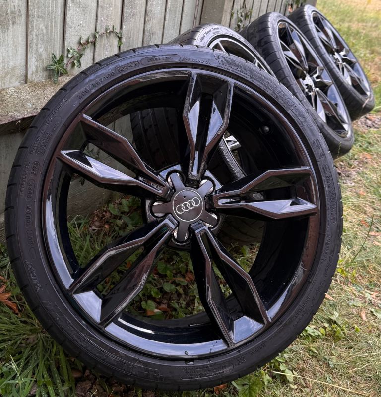 Audi S1 18 inch Black Alloy Wheels 5 x 100 Genuine 8x A1 225/35 r18 Michelin 8X0601025CC Coke Bottle