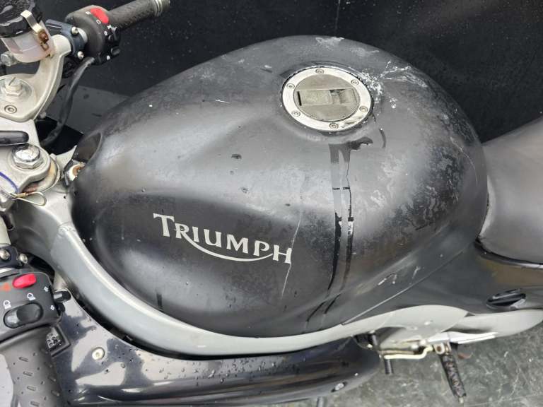 TRIUMPH SPRINT ST 955 PROJECT BIKE 