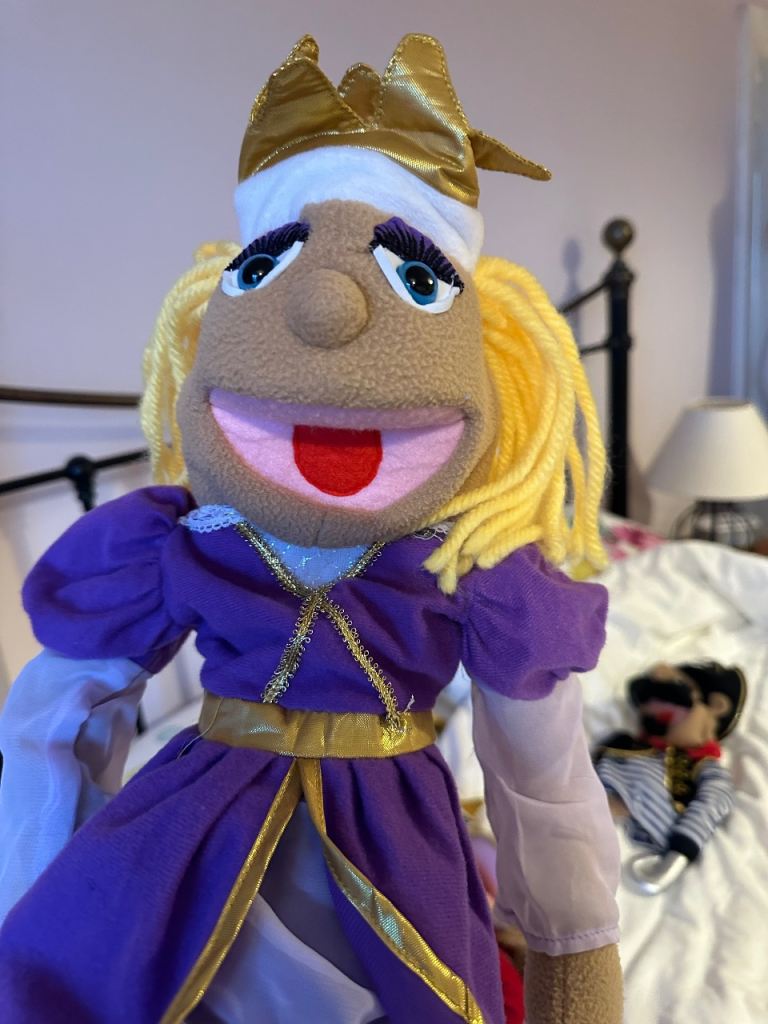 Five Quality Large Hand Puppets - King, Queen, Princess & Pirate, £30. ...