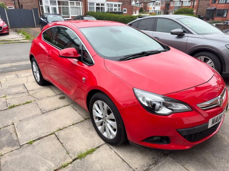 Vauxhall, ASTRA GTC, Hatchback, 2014, Manual, 1364 (cc), 3 doors