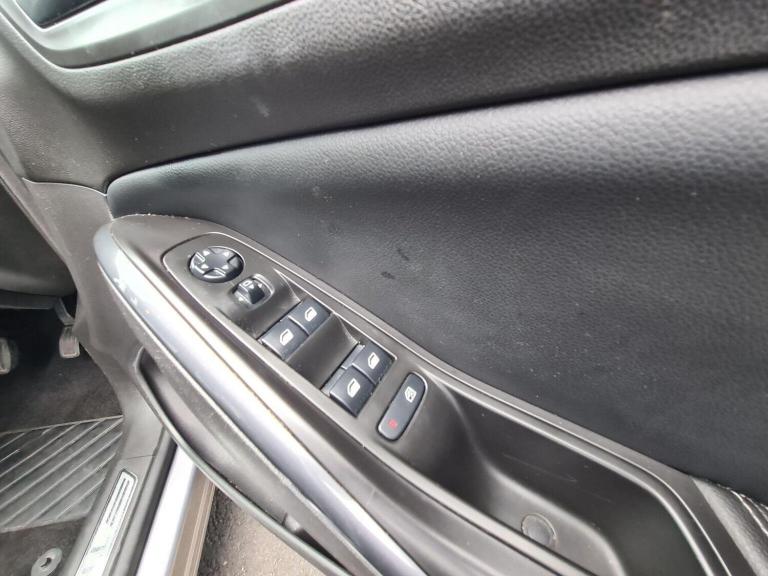 VAUXHALL GRANDLAND X 1.5 Turbo D BlueInjection Sport Nav Euro 6 (s/s) 5dr 2019