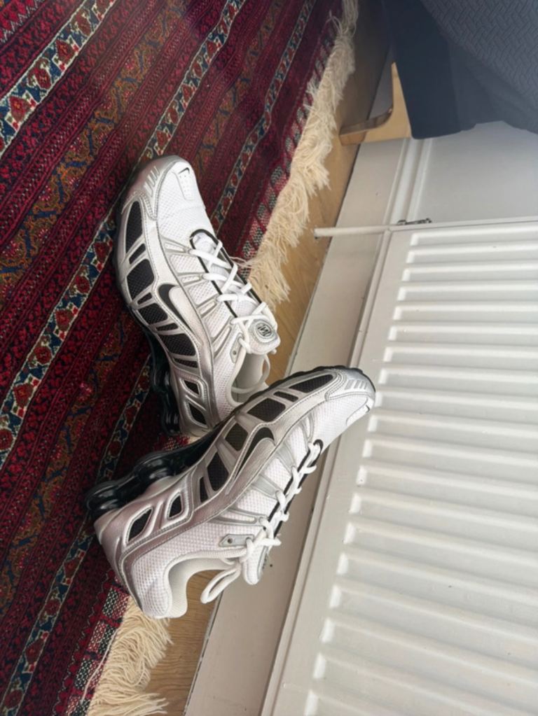 Nike Shox Running Shoes - White/Silver, UK 8