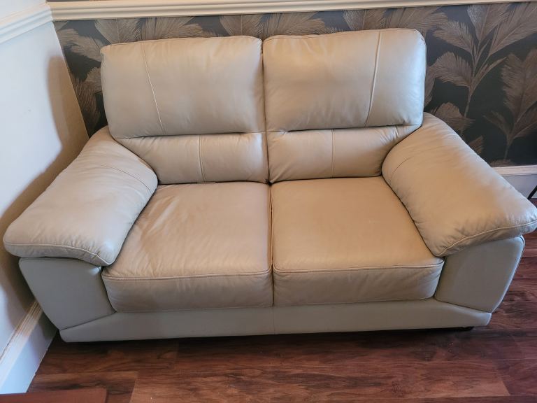 Beige Leather 2-Seater Sofa – Good Condition