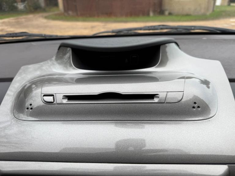 2009 Toyota IQ 1.0 VVT-i 2 Euro 4 3dr HATCHBACK Petrol Manual