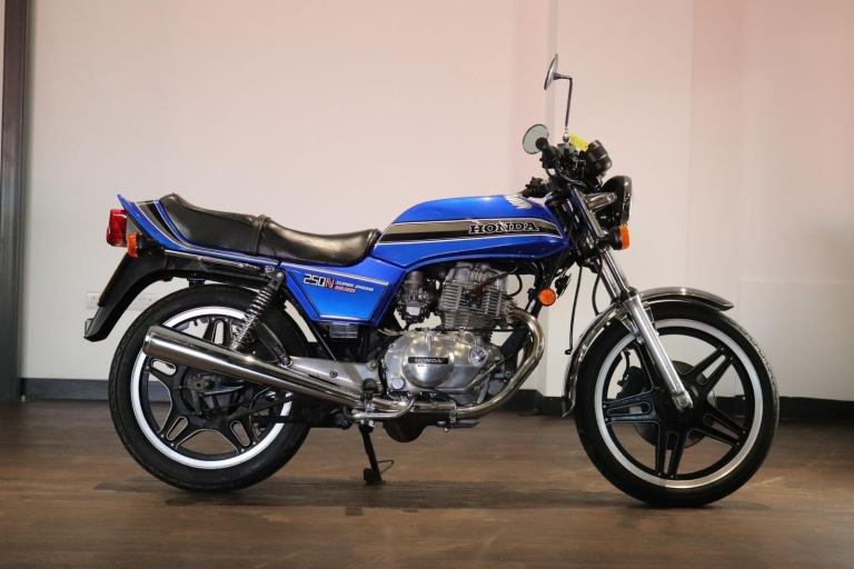 Honda CB250 N Superdream Deluxe 1984