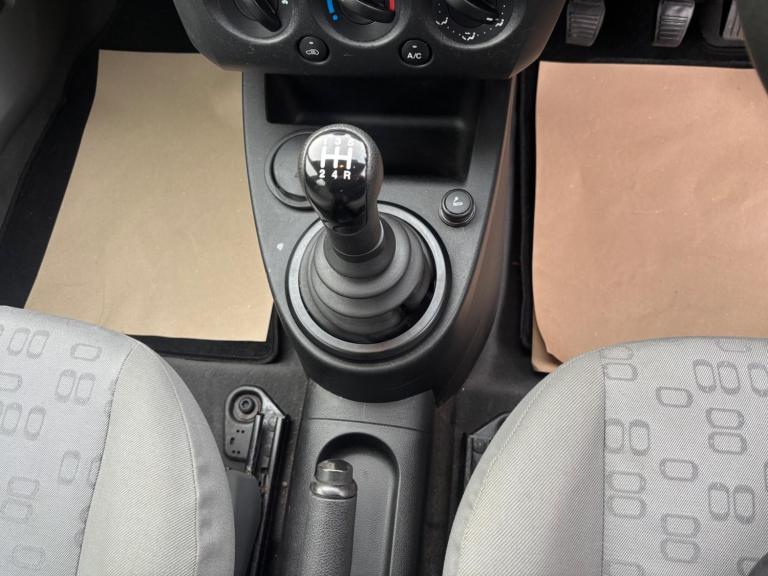 2002 Ford Fiesta 1.3 LX 5dr Petrol