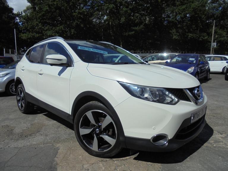 2016 Nissan Qashqai 1.2 DiG-T N-Connecta 5dr HATCHBACK Petrol Manual