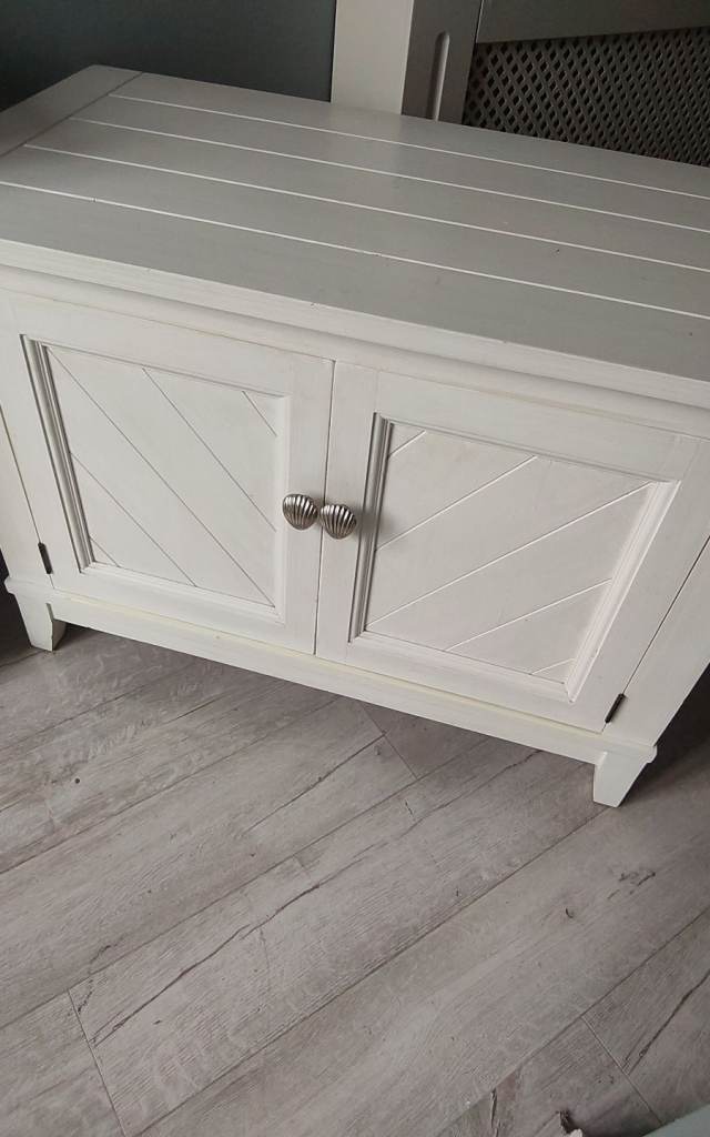 LAURA ASHLEY MEDIA UNIT 