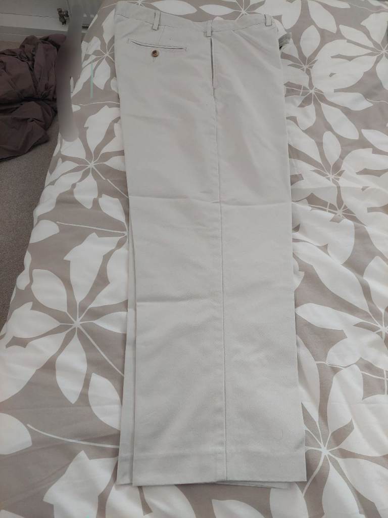 Traditional Fit Men's Trousers