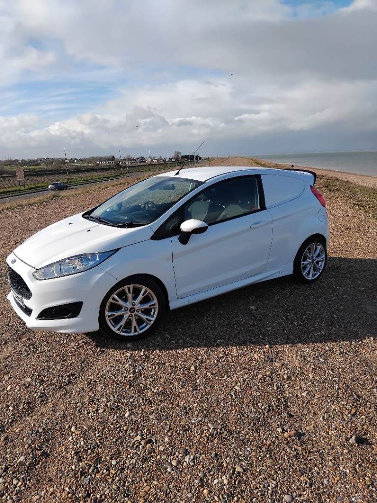 Ford, FIESTA, Car Derived Van, 2014, Manual, 1560 (cc)