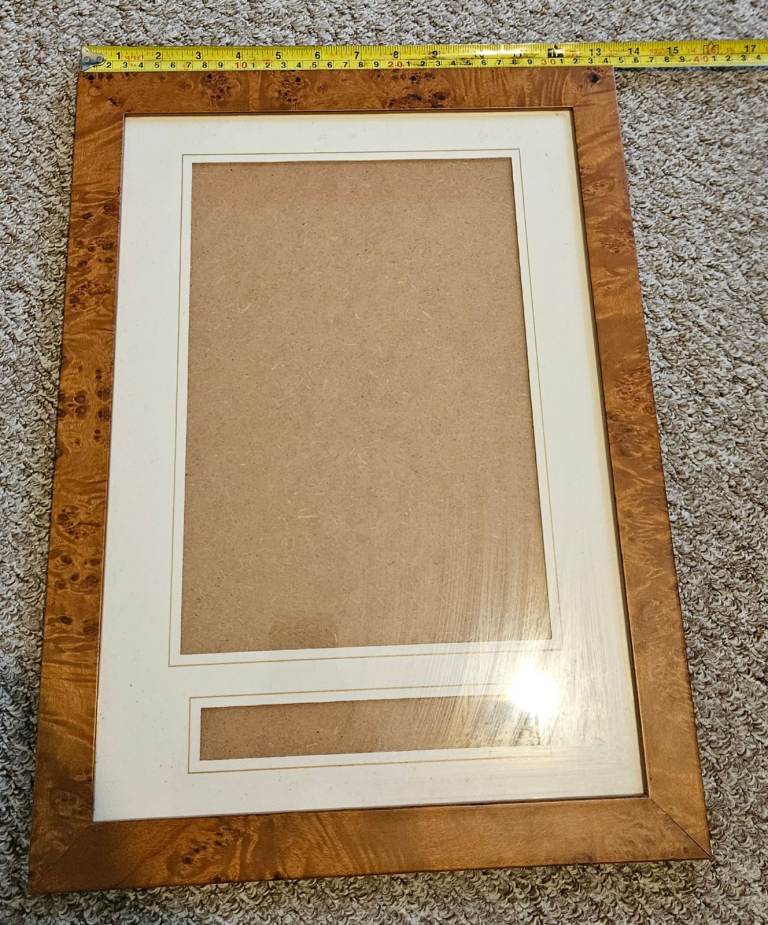 2x Photo Frames