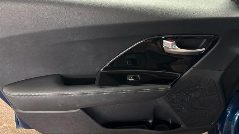 2020 Kia Niro 1.6 GDi Hybrid 2 5dr DCT Hybrid Estate Estate Hybrid Automatic