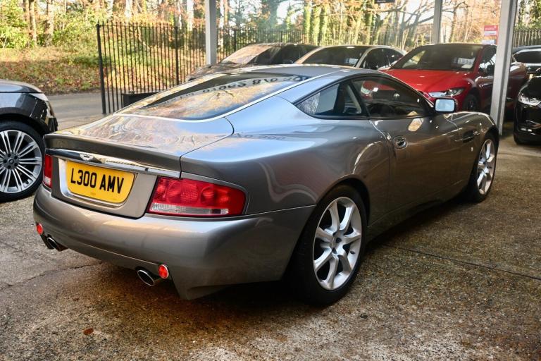 2004 Aston Martin Vanquish 5.9 Coupe 2dr Petrol Manual (396 g/km, 460 bhp) COUPE Petrol Manual