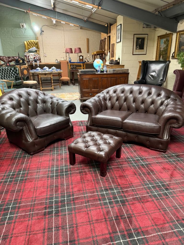 Brown Leather Chesterfield Sofa, Armchair & Matching Footstool – Classic Deep Buttoned
