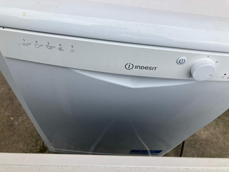 Lowest VCR sky washer dryer fridges freezer microwave