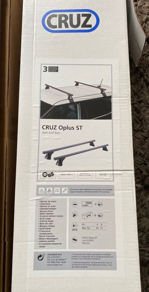 Cruz Oplus ST roof bars